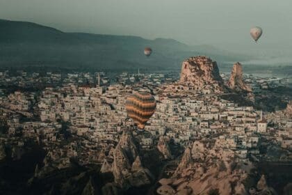 Balloons explaining the system for taxation of income from property in Turkey for 2025, including tax rates, thresholds, and requirements for foreign owners.