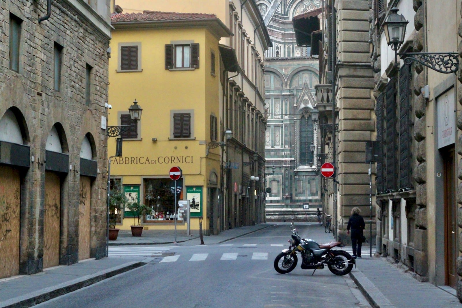 A picturesque street in Florence, Tuscany, with classic Italian architecture, representative of Italy's property market 2025.
